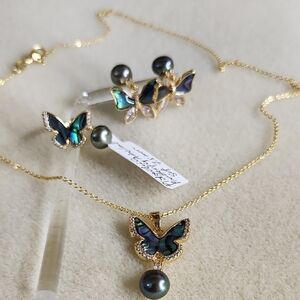 Elegant Butterfly Abalone Pistacio Freshwater Pearl